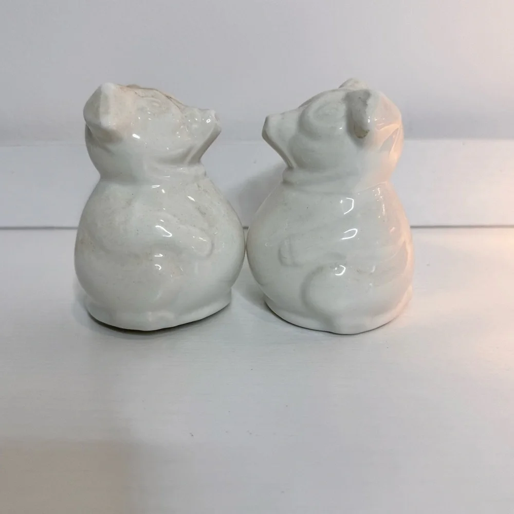 White Vintage Ceramic Pig Salt & Pepper Shakers